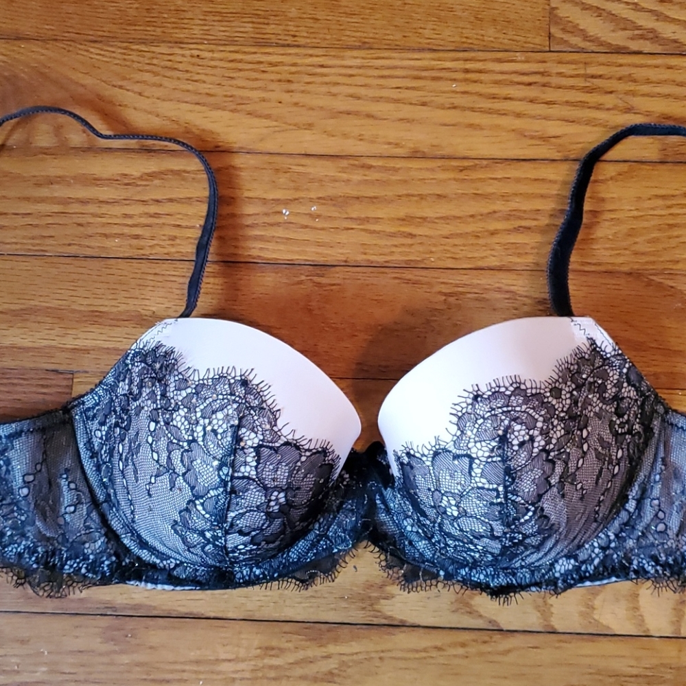 EUC, Victoria's Secret Dream Angel lined demi-bra